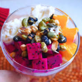 review-makanan-sehat-yogurt-greek-dengan-madu-dan-granola