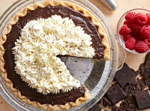 Review Makanan Chocolate Cream Pie yang Lembut dan Manis