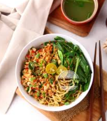 Review Makanan Mi Sop Ayam Rica-Rica