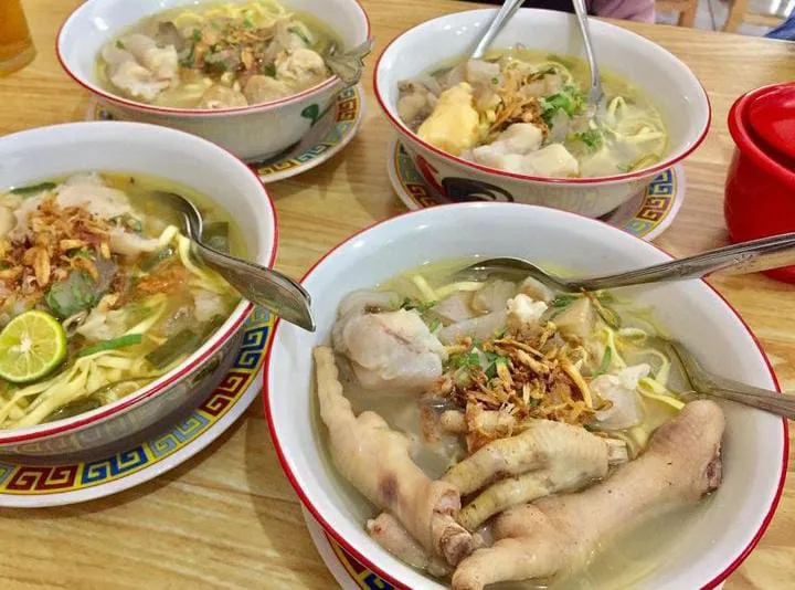 Review Makanan Mie Kocok Mang Dadeng Legenda Kuliner Bandung