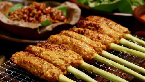 Review Makanan Sate Lilit Kuliner Khas Bali Paling Lezat