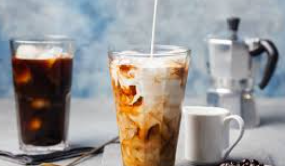 Kopi Susu Gula Aren Lokal Jadi Favorit Kekinian